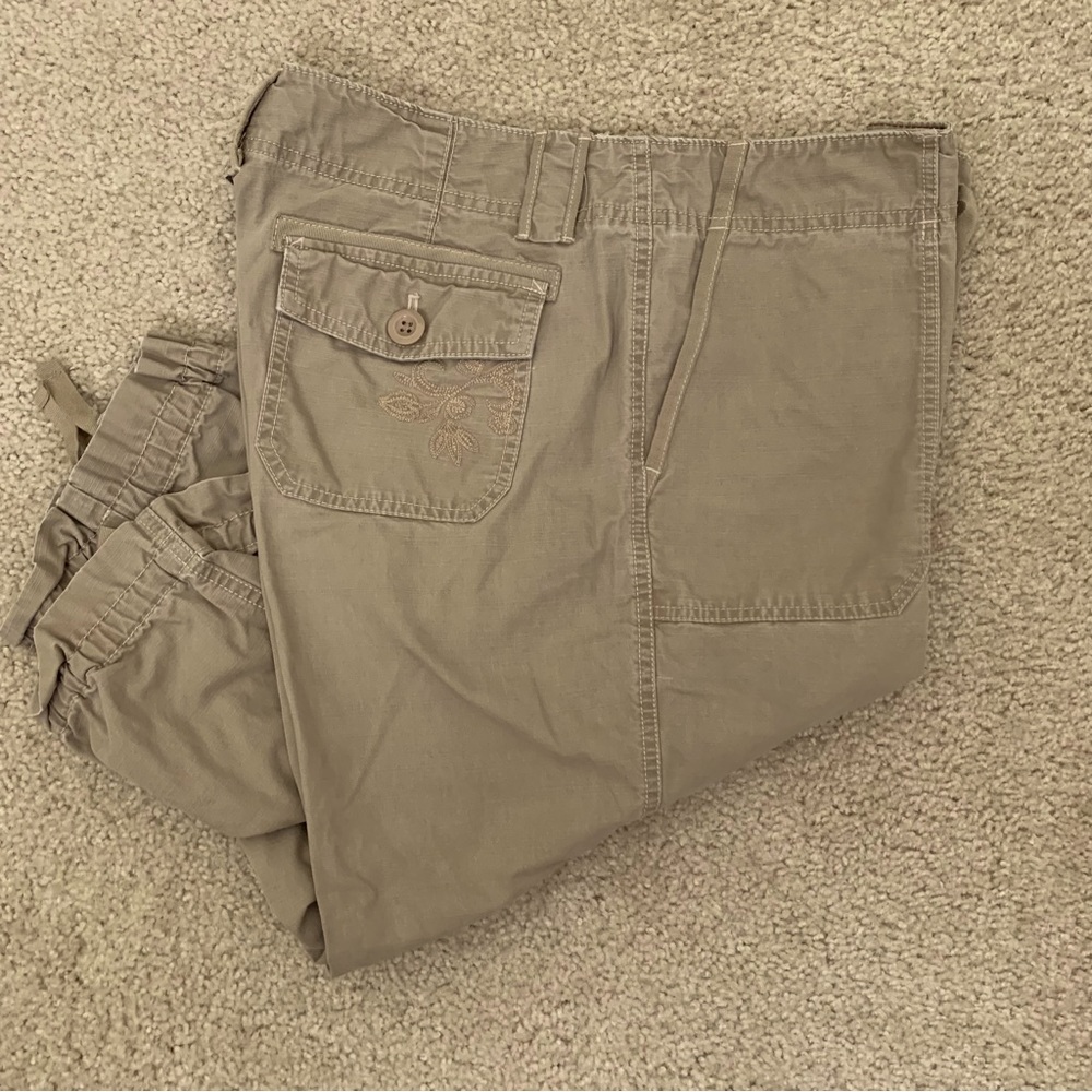 Eddie Bauer Capri Pant Embroidered Pocket Drawstring Waist/Hem Tan Women Size 12